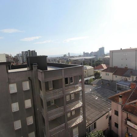 Kasumi Apartment Приштина Экстерьер фото