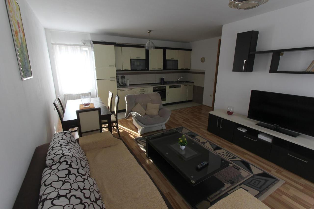 Kasumi Apartment Приштина Экстерьер фото