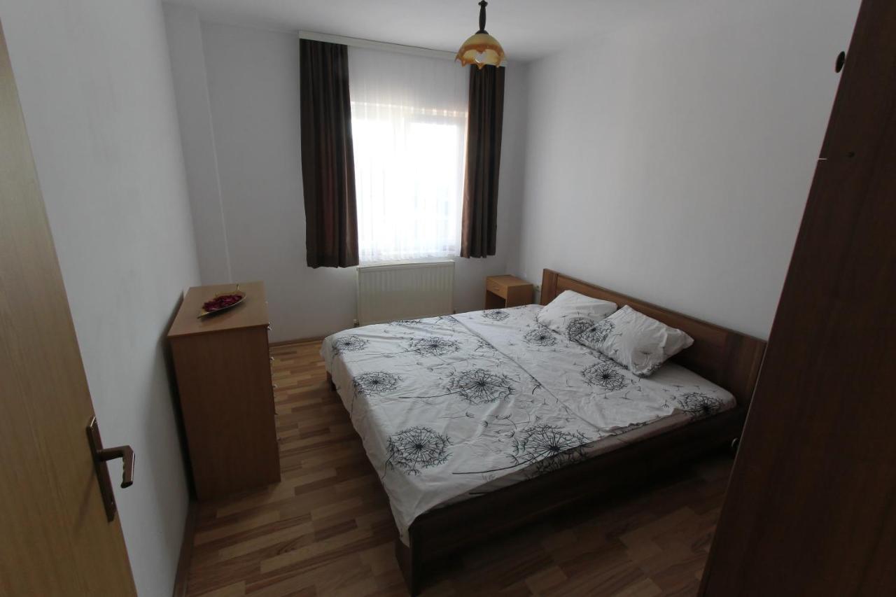 Kasumi Apartment Приштина Экстерьер фото